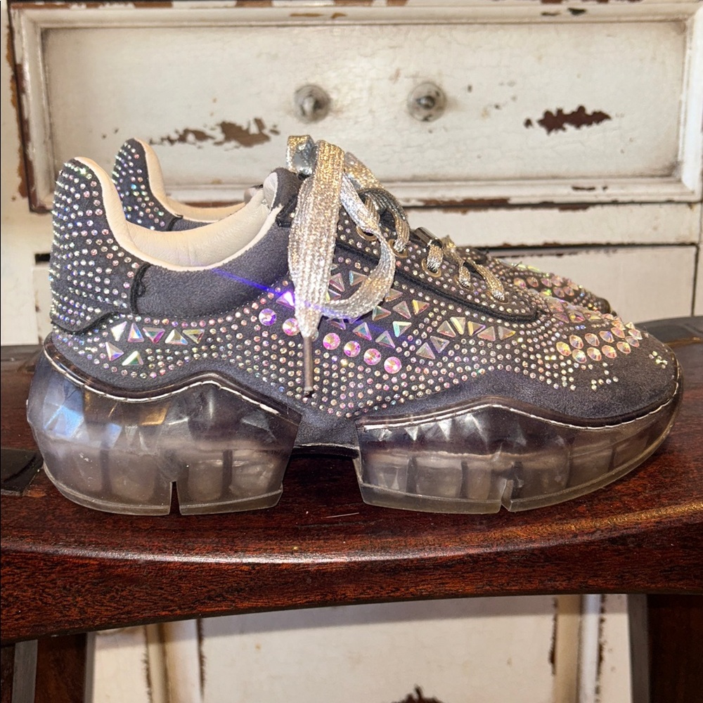 La Sheelah Women's Sparkly
Rhinestone Studded Faux SuedeTrainers size 9 - Picture 1 of 6